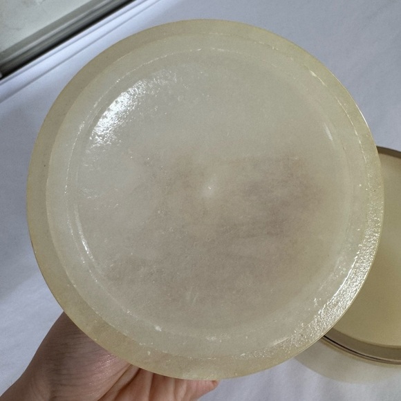 Vintage Hand Carved Genuine Alabaster Jar with lid - Picture 5 of 16